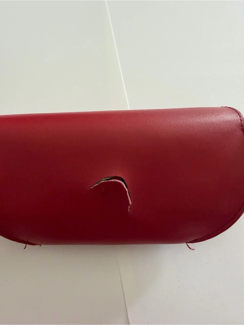 Ray-Ban RB 2132 New Wayfarer 758/32 Fuchsia Red Sunglasses + Case